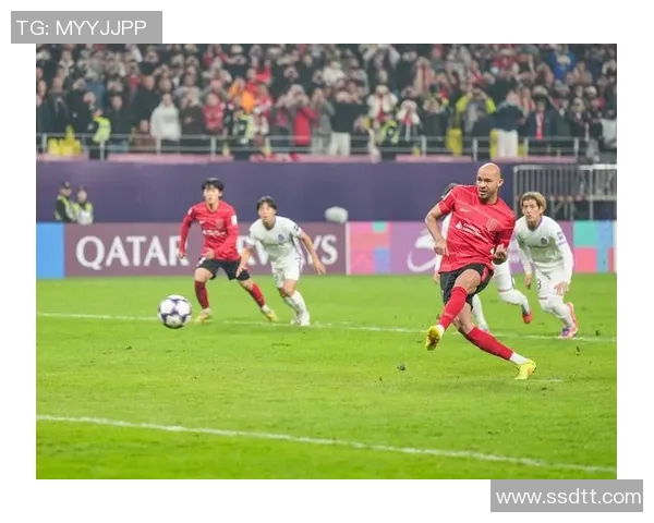 亚冠激战广岛对阵恒大全力争胜展现亚洲足球魅力